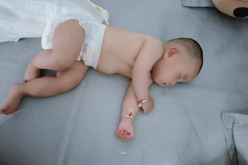 专业试管借卵代怀机构几个月宝宝可以竖抱